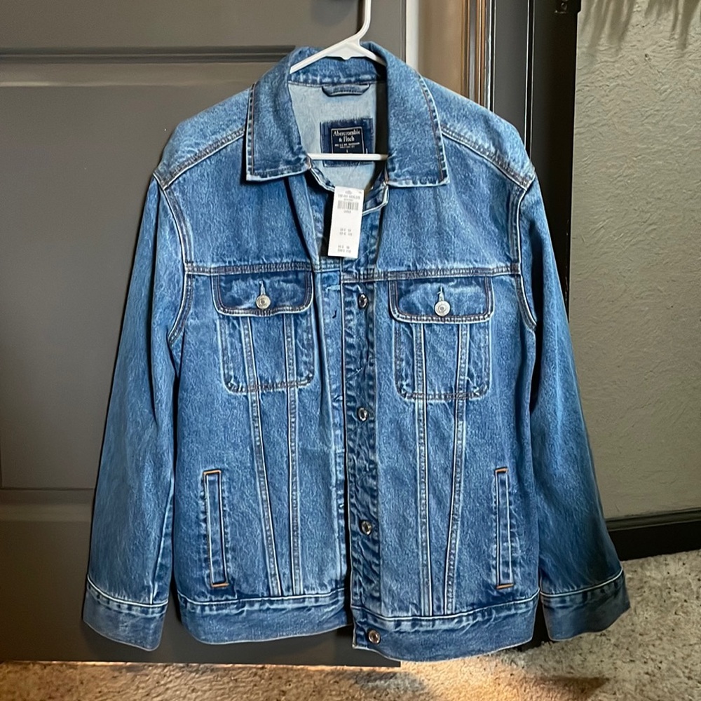 Oversized A&F Jean Jacket- NEW WITH TAGS